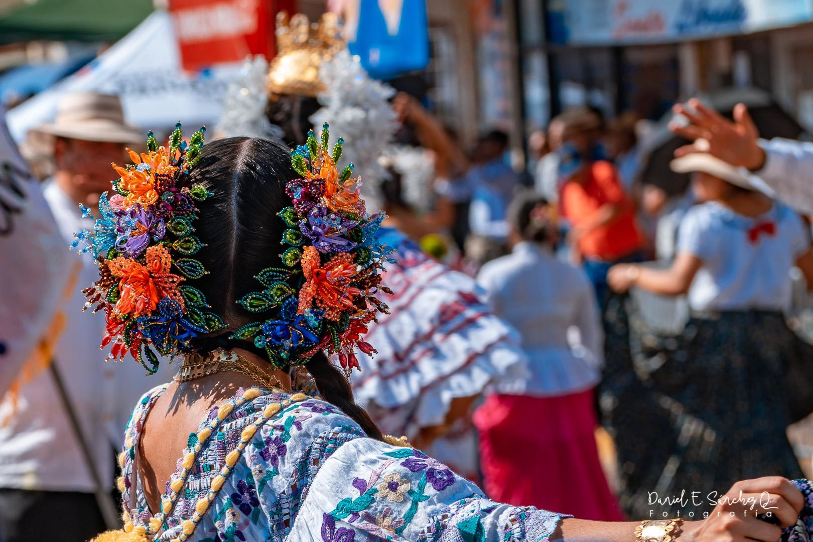 Desfile de las Mil Polleras en Las Tablas - Pollera Panameña
